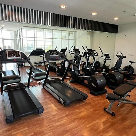 The Coast Apartment Bangkok Bagian luar foto