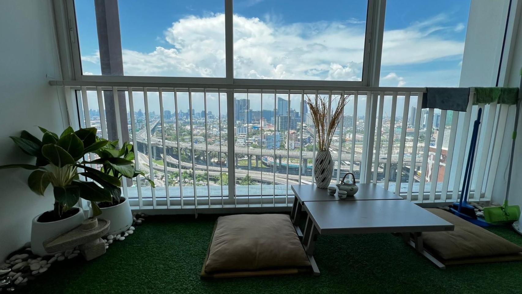 The Coast Apartment Bangkok Bagian luar foto